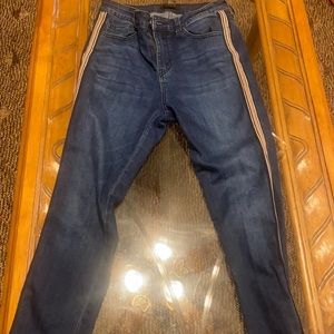 Super cute F21 & Jeans